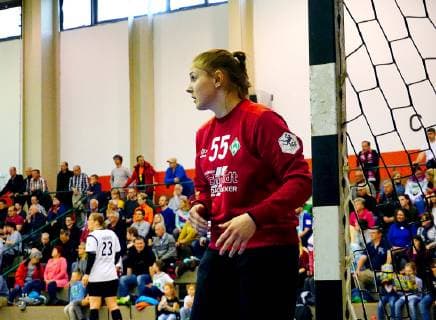 goalkeeper Meike Anschütz Bremen handball women 2 league 2018 19 BSV Sachsen Zwickau SV Werder Bremen 29 25 at 4 5 2019 BSV Sachsen Zwickau SV Werder Bremen
