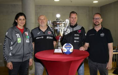 Stuttgart Handball OLYMP Final4 Press conference the trainers of the participants from left Tanja Logvin Hall Herbert Müller Thüringer HC Andre Fuhr Metzingen Martin Albertsen Bietigheim