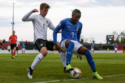 UEFA European Under-17 Championship Group D, City Calling Stadium, Co. Longford 7 5 2019 Italy U17 U 17 vs Austria U17 Italy s Franco Tongya and Felix Kochl of Austria Franco Tongya and Felix Kochl 7 5 2019  Copyright: x©INPHO LaszloxGeczox LG2_0419