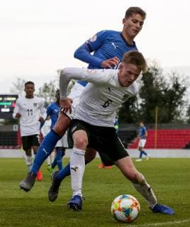 UEFA European Under-17 Championship Group D, City Calling Stadium, Co. Longford 7 5 2019 Italy U17 U 17 vs Austria U17 Austria s Nicolas Zdichynec and Nicholas Bonfanti of Italy Nicolas Zdichynec and Nicholas Bonfanti 7 5 2019  Copyright: x©INPHO LaszloxGeczox LG2_0443