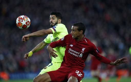 Football - 2018 2019 UEFA Champions League - Semi-Final, Second Leg: Liverpool (0) vs. Barcelona (3) Trent Alexander-Arnold of Liverpool and Luis Suarez of Barcelona at Anfield. COLORSPORT LYNNE CAMERON 