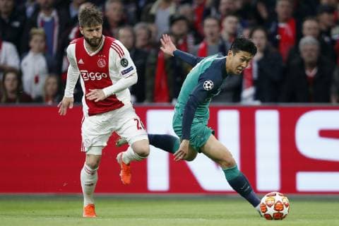 (l-r) Lasse Schone of Ajax, Heung-Min Son of Tottenham Hotspur FC during the UEFA Champions League semi final match Ajax Amsterdam and Tottenham Hotspur FC at the Johan Cruijff Arena on May 08, 2019 in Amsterdam, The Netherlands UEFA Champions League 2018 2019 xVIxVIxImagesx xMauricexvanxSteenxIVx 14402742