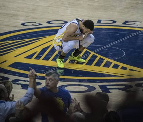 Golden State Warriors guard Stephen Curry (30) has a moment at half court after defeating the Houston Rockets in game 5 of the Western Conference Semifinals at Oracle Arena in Oakland, California on May 8, 2019. The Warriors defeated the Rockets 104-99 to go up three games to two.  SXP2019050826 TERRYxSCHMITT
