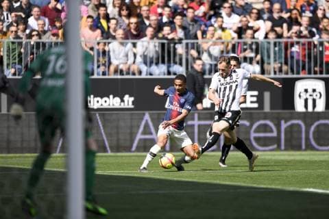 31 COLIN DAGBA (PSG) - 20 FLAVIEN TAIT (SCO) FOOTBALL : Angers vs Paris SG - Ligue 1 Conforama - 11 05 2019 AnthonyBIBARD FEP Panoramic 