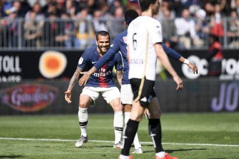 JOIE - 13 DANI ALVES (PSG) FOOTBALL : Angers vs Paris SG - Ligue 1 Conforama - 11 05 2019 AnthonyBIBARD FEP Panoramic 