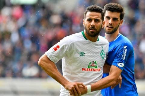 GER, 1. FBL, TSG 1899 Hoffenheim vs. SV Werder Bremen 11.05.2019, PreZero Dual Arena, Sinsheim, GER, 1. FBL, TSG 1899 Hoffenheim vs. SV Werder Bremen, DFL REGULATIONS PROHIBIT ANY USE OF PHOTOGRAPHS AS IMAGE SEQUENCES AND OR QUASI-VIDEO. im Bild: Claudio Pizarro (SV Werder Bremen 4), Florian Grillitsch (TSG 1899 Hoffenheim 11) *** GER 1 FBL TSG 1899 Hoffenheim vs SV Werder Bremen 11 05 2019 PreZero Dual Arena Sinsheim GER 1 FBL TSG 1899 Hoffenheim vs SV Werder Bremen DFL REGULATIONS PROHIBIT ANY USE OF PHOTOGRAPHS AS IMAGE SEQUENCES AND OR QUASI VIDEO Claudio Pizarro SV Werder Bremen 4 Florian Grillitsch TSG 1899 Hoffenheim 11 nordphotox xFabisch nordphoto00100