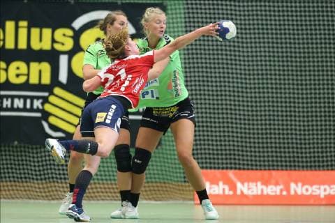 Saskia Putzke No 21 SG H2Ku Herrenberg attacking TSV Nord Harrislee vs SG H2Ku Herrenberg Handball 2 Bundesliga Women 11 05 19 Harrislee Copyright: xEIBNER Mario_Kobergx EP_eer