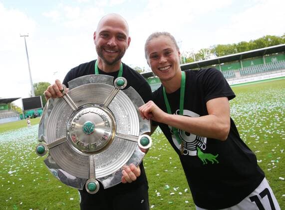 Wolfsburg vs Potsdam 1 BL Women Wolfsburg Germany 12 05 2019 FOOTBALL VfL Wolfsburg vs 1 FFC Turbine Potsdam 1 Allianz Bundesliga Womens Season 2018 19 VfL Wolfsburg Women are German Champion 2019 Champion and Cup Coach Stephan Lerch VfL Wolfsburg Ewa Pajor VfL Wolfsburg with Championship Cup 2019 Wolfsburg
