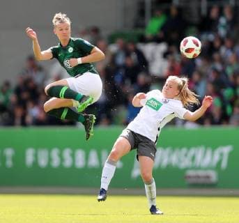 Alexandra Popp (VfL Wolfsburg), Luca Maria Graf (1. FFC Turbine Potsdam) DFL regulations prohibit an, use of photographs as image sequences and or quasi-video. Gemaeß den Vorgaben der DFL Deutsche Fussball Liga ist es untersagt, in dem Stadion und oder vom Spiel angefertigte Fotoaufnahmen in Form von Sequenzbildern und oder videoaehnlichen Fotostrecken zu verwerten bzw. verwerten zu lassen. *** Alexandra Popp VfL Wolfsburg Luca Maria Graf 1 FFC Turbine Potsdam DFL regulations prohibit an use of photographs as image sequences and or quasi video In accordance with the regulations of the DFL Deutsche Fussball Liga, it is forbidden to use or have used photographs taken in the stadium and or during the match in the form of sequence pictures and or video-like photo sequences.