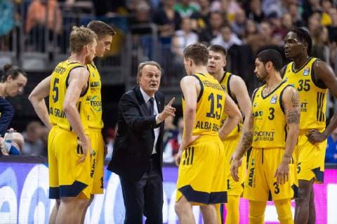 Basketball Berlin 10 05 2019 easyCredit BBL 1 Bundesliga Season 2018 2019 Alba Berlin Eisbären Bremerhaven Aito Garcia Reneses Alba Berlin Trainer Niels Giffey Alba Berlin No 05 Tim Schneider Alba Berlin No 10 Martin Hermannsson Alba Berlin No 15 Rokas Giedraitis Alba Berlin No 31 Peyton Siva Alba Berlin No 03 Landy Nnoko Alba Berlin No 35