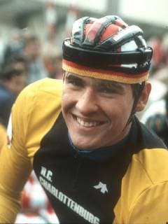 Cycling Remig Stumpf Portrait in the jersey of the R C Charlottenburg Aufn 01 05 1985 HM