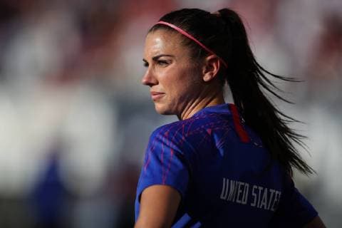 ST. LOUIS, MO - MAY 16: United States forward Alex Morgan (13) looks on prior to game action during an International Friendly, Länderspiel, Nationalmannschaft match on May 16, 2019 at Busch Stadium, in St. Louis, MO. (Photo by Robin Alam Icon Sportswire) SOCCER: MAY 16 Women s - USA v New Zealand Icon16405161912