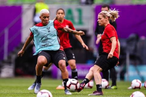 (L-R) Shanice van de Sanden of Olympique Lyonnais women, Eugenie Le Sommer of Olympique Lyonnais women during a training session prior to UEFA Women s Champions League final match between Olympique Lyonnais women v FC Barcelona, Barca women on May 17, 2018 at Ferencvaros Stadium in Budapest, Hungary UEFA Women s Champions League 2018 2019 xVIxVIxImagesx xGerritxvanxKeulenxIVx 14485669