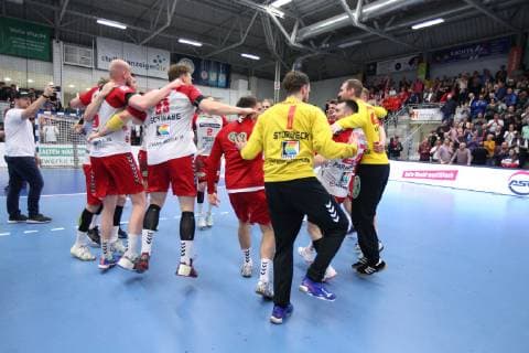 Victory celebration at ASV Hamm Westfalen, ASV Hamm Westfalen vs TV Emsdetten, Handball, 2 Bundesliga, 17 05 2019, ASV Hamm Westfalen vs TV Emsdetten, Handball, 2 Bundesliga, 17 05 2019 Hamm Copyright: xEIBNER JanxStrohdiekx EP_JSK