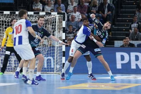 Jakov Gojun Victor Alvarez HANDBALL : EHF Cup - Demi-finale - Fuchse Berlin vs FC Porto - 17 05 2019 KevinDomas Panoramic 