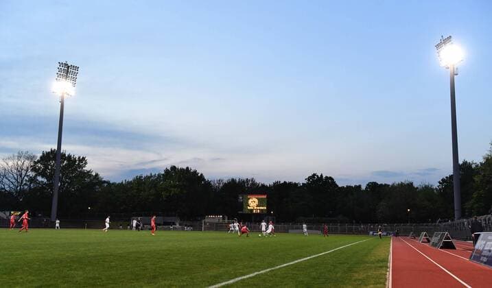 Soccer, Men, Season 2018 2019, NOFV Oberliga Nord 25 Matchday , Tennis Borussia Brandenburger SC Süd 05 4 0 , View of scoreboard and two floodlight poles, 26 04 2019, Copyright: xMatthiasxKochx