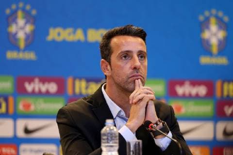 (190518) -- RIO DE JANEIRO, May 18, 2019 (Xinhua) -- Edu Gaspar, general coordinator of the Brazilian national football team, reacts during a press conference, PK, Pressekonferenz to announce the list of the 23 players for the Copa America 2019 at the headquarter of CBF (Brazilian Football Confederation) in Rio de Janeiro, RJ, Brazil, on May 17, 2019. The tournament will be held from June 14 to July 7 in five cities in Brazil. (Xinhua Li Ming) (SP)BRAZIL-RIO DE JANEIRO-COPA AMERICA 2019-CBF 