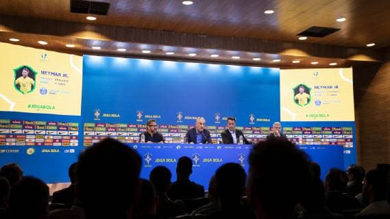 (190518) -- RIO DE JANEIRO, May 18, 2019 (Xinhua) -- Brazilian s coach Tite (2nd L) speaks during a press conference, PK, Pressekonferenz to announce the list of the 23 players for the Copa America 2019 at the headquarter of CBF (Brazilian Football Confederation) in Rio de Janeiro, RJ, Brazil, on May 17, 2019. The tournament will be held from June 14 to July 7 in five cities in Brazil. (Xinhua Li Ming) (SP)BRAZIL-RIO DE JANEIRO-COPA AMERICA 2019-CBF 