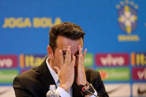 (190518) -- RIO DE JANEIRO, May 18, 2019 (Xinhua) -- Edu Gaspar, general coordinator of the Brazilian national football team, reacts during a press conference, PK, Pressekonferenz to announce the list of the 23 players for the Copa America 2019 at the headquarter of CBF (Brazilian Football Confederation) in Rio de Janeiro, RJ, Brazil, on May 17, 2019. The tournament will be held from June 14 to July 7 in five cities in Brazil. (Xinhua Li Ming) (SP)BRAZIL-RIO DE JANEIRO-COPA AMERICA 2019-CBF 
