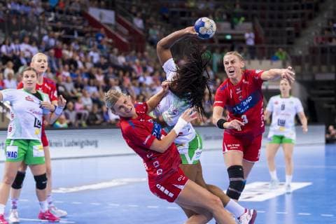 Ludwigsburg, Germany 18 May 2019 HBF 18 19 SG BBM Bietigheim vs Frisch Auf Goeppingen v li Angela Malestein Bietigheim , Prudence Kinlend Goeppingen , Maura Visser Bietigheim Ludwigsburg MHP Arena Baden Württemberg Germany