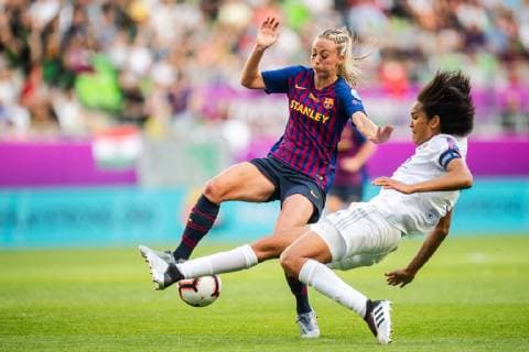 190518 Toni Duggan of Barcelona and Wendie Renard of Lyon during the UEFA Women s Champions League final match between Lyon and Barcelona on May 18, 2019 in Budapest Photo Jon Olav Nesvold BILDBYRAN kod JE 160443,  Copyright: JONxOLAVxNESVOLD BB190518JE036