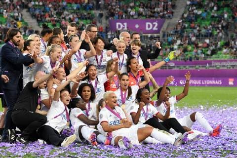 goalkeeper Lisa Weiss of Olympique Lyonnais women, goalkeeper Sarah Bouhaddi of Olympique Lyonnais women, goalkeeper Audrey Dupupet of Olympique Lyonnais women, Lucy Bronze of Olympique Lyonnais women, Wendie Renard of Olympiquue Lyonnais women, Selma Bacha of Olympique Lyonnais women, Kadeisha Buchanan of Olympique Lyonnais women Carolin Simon of Olympique Lyonnais women, Gridge M Bock Bathy of Olympique Lyonnais women, Saki Kumagai of Olympique Lyonnais women, Amandine Henry of Olympique Lyonnais women, Amel Majri of Olympique Lyonnais women, Isobel Christiansen of Olympique Lyonnais women, Dzenifer Marozsan of Olympique Lyonnais women, Eva Kouache of Olympique Lyonnais women, Jessica Fishlock of Olympique Lyonnais women, Eugenie Le Sommer of Olympique Lyonnais women, Shanice van de Sanden of Olympique Lyonnais women, Asda Hegerberg of Olympique Lyonnais women, Danielle Roux of Olympique Lyonnais women, Lorena Azzaro of Olympique Lyonnais women,Delphine Cascarino of Olympique Lyonnais women, Melvine Malard of Olympique Lyonnaisn women, coach Reynald Pedros of Olympique Lyonnais women with UEFA Womens Champions League trophy during the UEFA Women s Champions League final match between Olympique Lyonnais women v FC Barcelona, Barca women on May 18, 2018 at Ferencvaros Stadium in Budapest, Hungary UEFA Women s Champions League 2018 2019 xVIxVIxImagesx xGerritxvanxKeulenxIVx 14497472