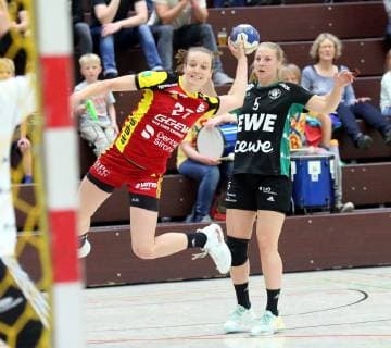 lsp 1 Handball Bundesliga Season 2018 2019 HSG Bensheim vs VfL Oldenburg 18 05 2019 Bensheim vs Julia Maidhof Bensheim, Kim Birke Oldenburg Action, duel ba