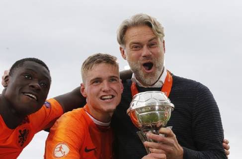 19th May 2019, Tallaght Stadium, Dublin, Ireland; UEFA Under 17 European Football Championships Final, Netherlands versus Italy; Peter Van Der Veen Netherlands head coach celebrate his teams victory with the trophy  ActionPlus12136313 PeterxFitzpatrick