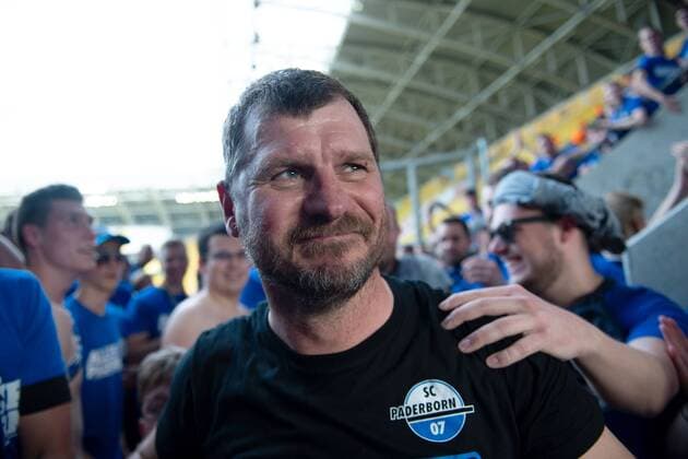 Football 2 Bundesliga 34 Matchday Dynamo Dresden SC Paderborn 07 on 19 05 2019 at the Rudolf Harbig Stadium in Dresden Steffen Baumgart Head Coach Paderborn amidst the fans DFL regulations prohibit any use of photographs as image sequences and or quasi video xNWx
