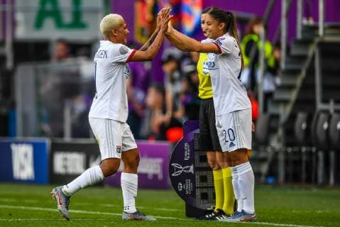 (L-R) Shanice van de Sanden of Olympique Lyonnais women, Delphine Cascarino of Olympique Lyonnais women during the UEFA Women s Champions League final match between Olympique Lyonnais women v FC Barcelona, Barca women on May 18, 2018 at Ferencvaros Stadium in Budapest, Hungary UEFA Women s Champions League 2018 2019 xVIxVIxImagesx xGerritxvanxKeulenxIVx 14518155