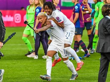 (L-R) Shanice van de Sanden of Olympique Lyonnais women, Kadeisha Buchanan of Olympique Lyonnais women during the UEFA Women s Champions League final match between Olympique Lyonnais women v FC Barcelona, Barca women on May 18, 2018 at Ferencvaros Stadium in Budapest, Hungary UEFA Women s Champions League 2018 2019 xVIxVIxImagesx xGerritxvanxKeulenxIVx 14518274