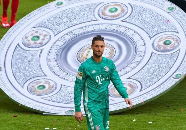 Sven ULREICH, FCB 26 Torwart. FC BAYERN MUNICH - EINTRACHT FRANKFURT 5-1 - DFL REGULATIONS PROHIBIT ANY USE OF PHOTOGRAPHS as IMAGE SEQUENCES and or QUASI-VIDEO - 1.German Soccer League , Munich, May 18, 2019 Season 2018 2019, matchday 34, FCB, München, Photographer: Peter Schatz