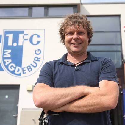 Coach Stefan Krämer 1 FC Magdeburg Soccer coach Stefan Krämer signed his contract with 1 FC Magdeburg today, and will make an on-site inspection of the MDCC Arena and the training grounds in Magdeburg in the afternoon Germany, soccer, men, men,21 05 2019