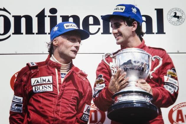 FORMEL I SAISON 1984 Grand Prix von Deutschland 05.08.1984 Niki Lauda (AUT links) und Alain Prost (FRA rechts) bei der Siegerehrung. FOTO: WEREK Pressebildagentur xxNOxMODELxRELEASExx *** FORMULA I SAISON 1984 German Grand Prix 05 08 1984 Niki Lauda AUT left and Alain Prost FRA right at the award ceremony FOTO WEREK Press Photo Agency xxNOxMODELxRELEASExx