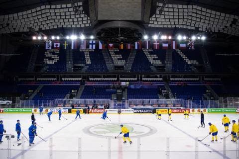 190523 General view of team Sweden at a practice session during the 2019 IIHF Ice Hockey World Championship on May 23, 2019 at Steel Arena in Kosice Photo Joel Marklund BILDBYRAN kod JM 87955,  Copyright: JOELxMARKLUND BB190523JM001
