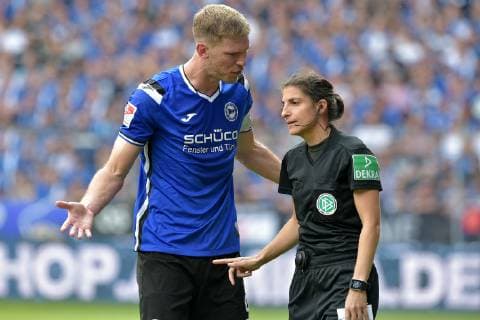 19 05 2019 pmk NB129682 Football Men 2 Bundesliga Season 2018 2019 DSC Arminia Bielefeld Holstein Kiel Fabian KLOS 09 Bielefeld Riem HUSSEIN Fourth Officials