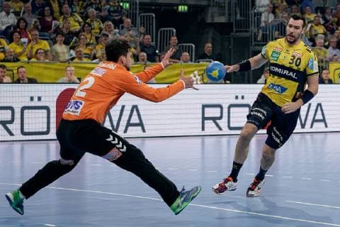 v li Daniel Rebmann Goalkeeper, Göppingen, 12 , Gedeon Guardiola RNL, 30 , Action, action, game scene, 23 05 2019, Mannheim, Handball, DKB Bundesliga, Rhein Neckar Löwen FRISCH AUF Göppingen xozx