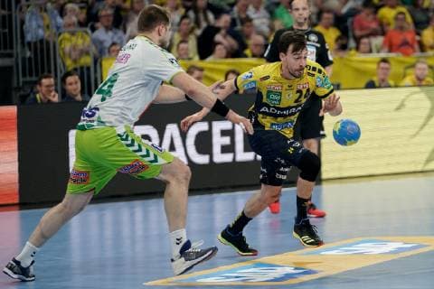 v li Kresimir Kozina Göppingen, 44 , Patrick Groetzki RNL, 24 , Action, action, game scene, 23 05 2019, Mannheim, Handball, DKB Bundesliga, Rhein Neckar Löwen FRISCH AUF Göppingen xozx