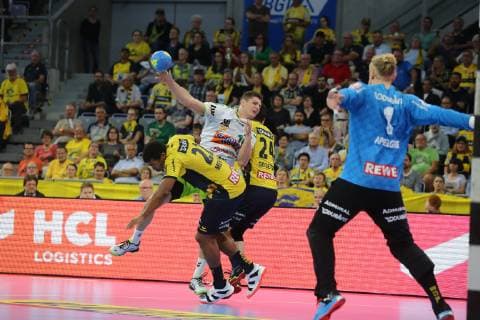 Sebastian Heymann Goeppingen in a duel with Patrick Groetzki Loewen and Mads Mensah Larsen Loewen at the game Rhein Neckar Loewen vs Frisch Auf Goeppingen in the 1 Handball Bundesliga on 23 05 2019, Rhein Neckar Loewen vs Frisch auf Goeppingen, Handball, 1 Handball Bundesliga, 23 05 2019 Mannheim Copyright: xEIBNER MichaelxBermelx EP_eer