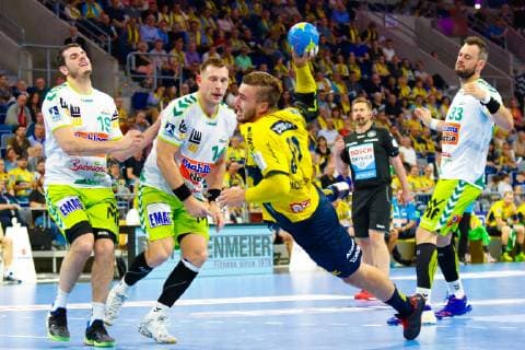 Rhein Neckar Loewen Frisch Auf Göppingen Goal shot from Rhein Neckar Loewe Jannik Kohlbacher No 80 at the Bundesliga game of Rhein Neckar Löwen gegen Frisch Auf Göppingen on 23 05 2019 Mannheim 23 05 19 Handball 32 Spieltag , Mannheim Baden Wuerttemberg Germany SAP Arena