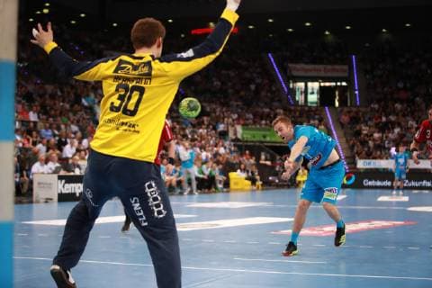 Bobby Schagen TVB 1898 Stuttgart with his 8 7m goal against goalkeeper Torbjorn Bergerud SG Flensburg Handewitt TVB 1898 Stuttgart SG Flensburg Handewitt, DKB 1 Handball Bundesliga on 23 05 2019 Stuttgart Copyright: xEIBNER Benjamin_Laux EP_BLU