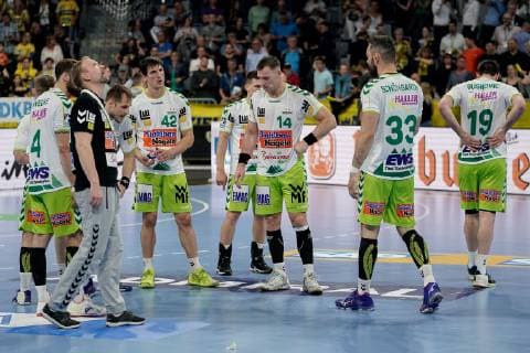 Player von Frisch AufGöppingen disappointed about the defeat, disappointment after the final whistle, highlight, loser, lost, frustration, disappointed, pessimistic, 23 05 2019, Mannheim, Handball, DKB Bundesliga, Rhein Neckar Löwen FRISCH AUF Göppingen xozx