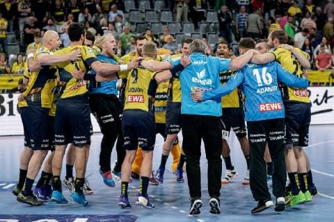 Player of the Rhein Neckar Löwen, cheering after the final whistle, victory, winner, winner, cheers, jubilate, joy, optimistic, highlight, action, action, 23 05 2019, Mannheim, handball, DKB Bundesliga, Rhein Neckar Löwen FRISCH AUF Göppingen xozx