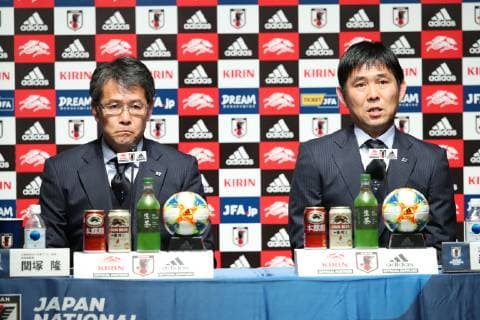 (L to R) Takashi Sekizuka, Hajime Moriyasu (JPN), MAY 24, 2019 - Football Soccer : Japan head coach Hajime Moriyasu attends a press conference, PK, Pressekonferenz to announce the squad for the Copa America Brasil 2019 at JFA House in Tokyo, Japan. Noxthirdxpartyxsales  (104134308)