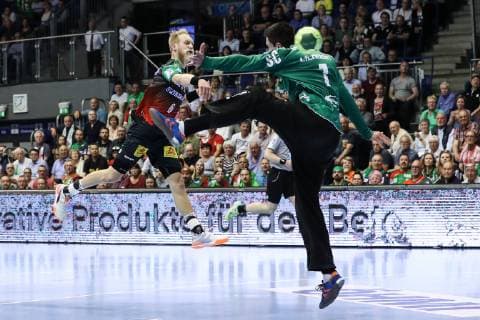 Matthias Musche SC Magdeburg vs. goalkeeper Carsten Lichtlein VfL Gummersbach Handball Bundesliga season 2018 2019 points game SC Magdeburg vs. VfL Gummersbach in the GETEC Arena in Magdeburg Aktion,Deutschland, Handball, Mann, Maenner,23 05 2019