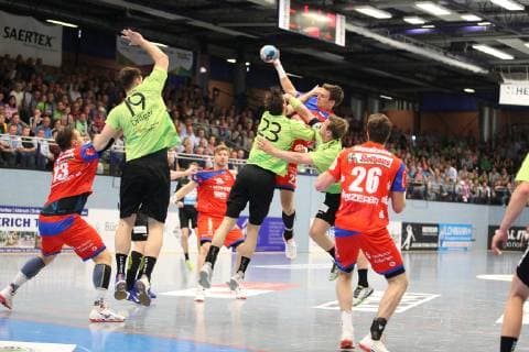 Jona Schoch HBW Balingen Weilstetten 22 v v l Benjamin Meschke HBW Balingen Weilstetten 13 , Yannick Draeger TV Emsdetten 19 , Korn Smits TV Emsdetten 23 , Merten Krings TV Emsdetten 4 , TV Emsdetten vs HBW Balingen Weilstetten, Handball, 2 Bundesliga, 24 05 2019, TV Emsdetten vs HBW Balingen Weilstetten, Handball, 2 Bundesliga, 24 05 2019 Emsdetten Copyright: xEIBNER JanxStrohdiekx EP_JSK