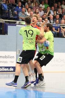 Lars Friedrich HBW Balingen Weilstetten 10 against Yannick Draeger TV Emsdetten 19 front and Korn Smits TV Emsdetten 23 right, TV Emsdetten vs HBW Balingen Weilstetten, Handball, 2 Bundesliga, 24 05 2019, TV Emsdetten vs HBW Balingen Weilstetten, Handball, 2 Bundesliga, 24 05 2019 Emsdetten Copyright: xEIBNER JanxStrohdiekx EP_JSK