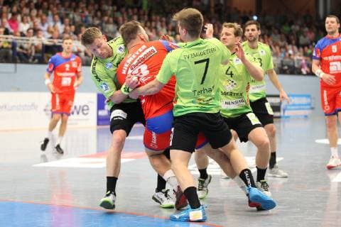 Marcel Niemeyer HBW Balingen Weilstetten 3 stopped by Andre Kropp TV Emsdetten 31 left and Yannick Terhaer TV Emsdetten 7 right , TV Emsdetten vs HBW Balingen Weilstetten, Handball, 2 Bundesliga, 24 05 2019, TV Emsdetten vs HBW Balingen Weilstetten, Handball, 2 Bundesliga, 24 05 2019 Emsdetten Copyright: xEIBNER JanxStrohdiekx EP_JSK