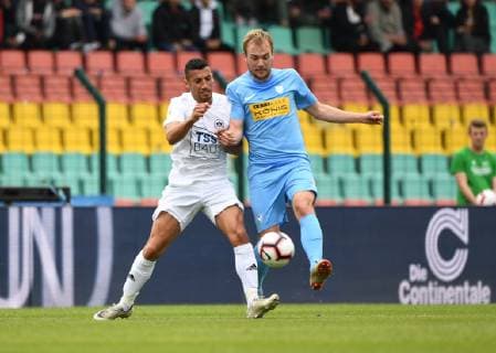 Soccer, Men, Season 2018 2019, Final at the Berlin AOK Landespokal, Tennis Borussia FC Viktoria 1889 Berlin, v l Karim Benyamina TeBe, Tennis Borussia , Cimo Röcker FC Viktoria 89 Berlin , 25 05 2019, Copyright: xMatthiasxKochx