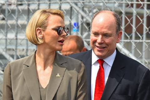 25 05 2019, xekx, Formula 1 FIA, 2019 Monaco Grand Prix Qualifying emspor, v l v l Charlene of Monaco and Albert II , Prince of Monaco at the Formula 1 Grand Prix in Monaco DFL DFB REGULATIONS PROHIBIT ANY USE OF PHOTOGRAPHS as IMAGE SEQUENCES and or QUASI VIDEO Monte Carlo eel-fotografie Eberhard Krieger